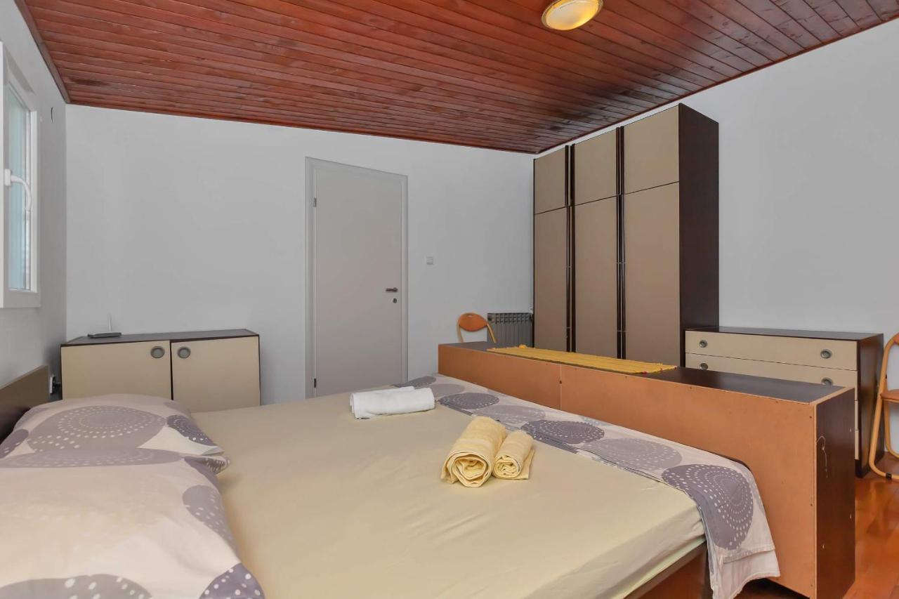 Vele Appartement Makarska